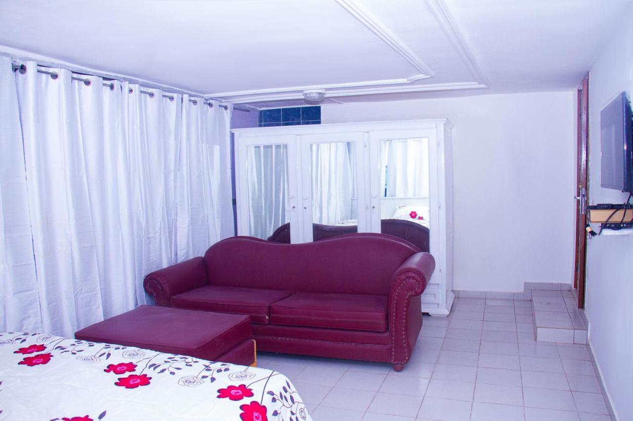 Hotel Amazone Cotonou Exterior foto
